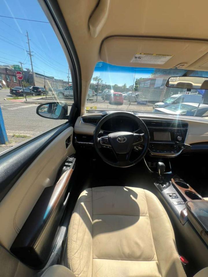 Toyota Avalon XLE 2015