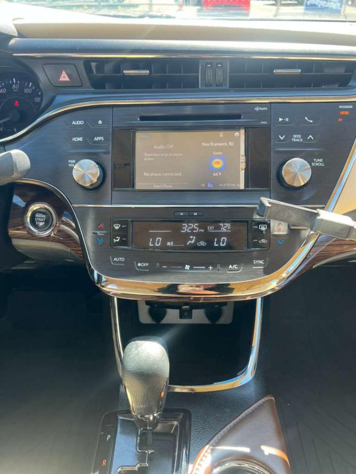 Toyota Avalon XLE 2015
