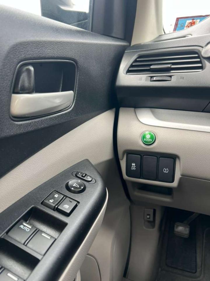 Honda CR-V LX 4WD 5-Speed AT 2014
