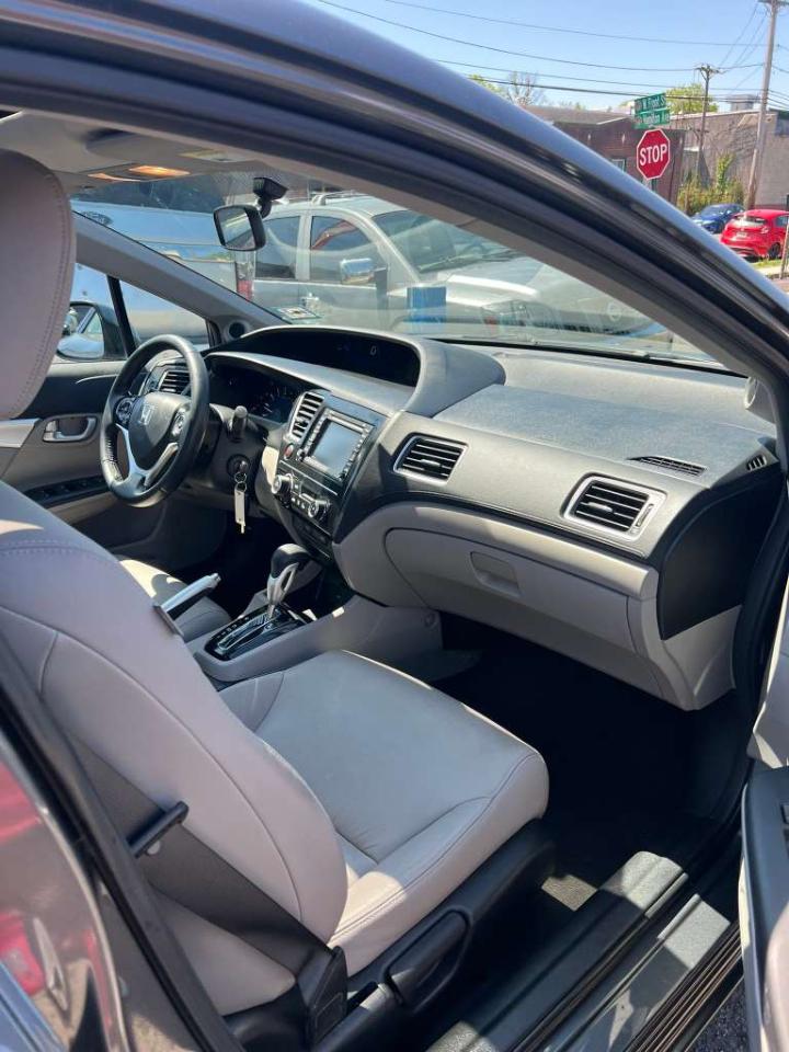 Honda Civic EX-L Sedan 5-Speed AT 2013