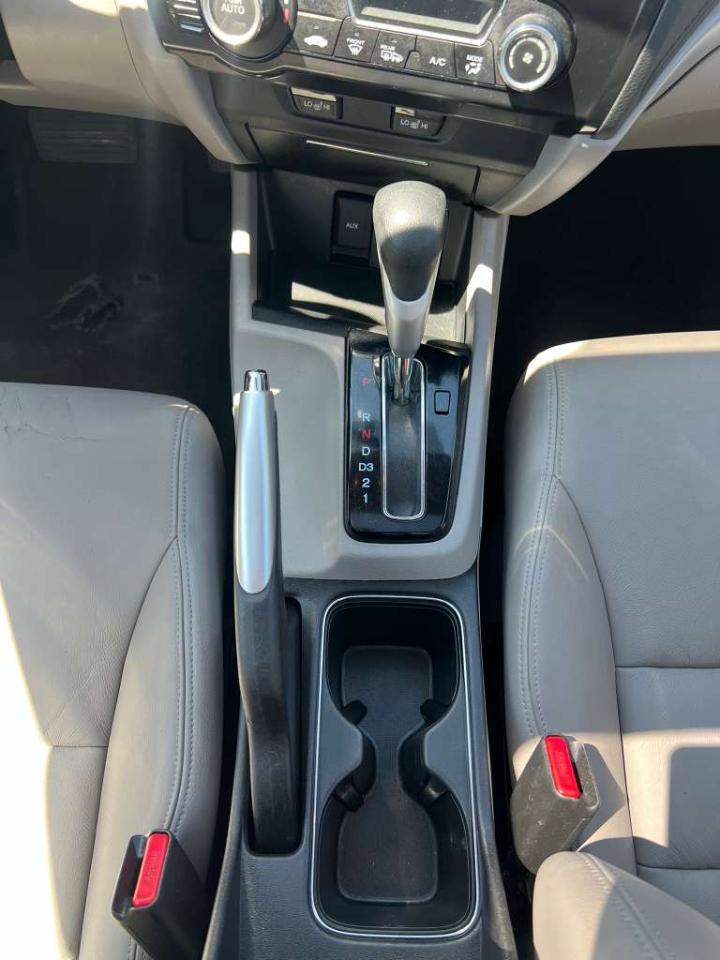 Honda Civic EX-L Sedan 5-Speed AT 2013