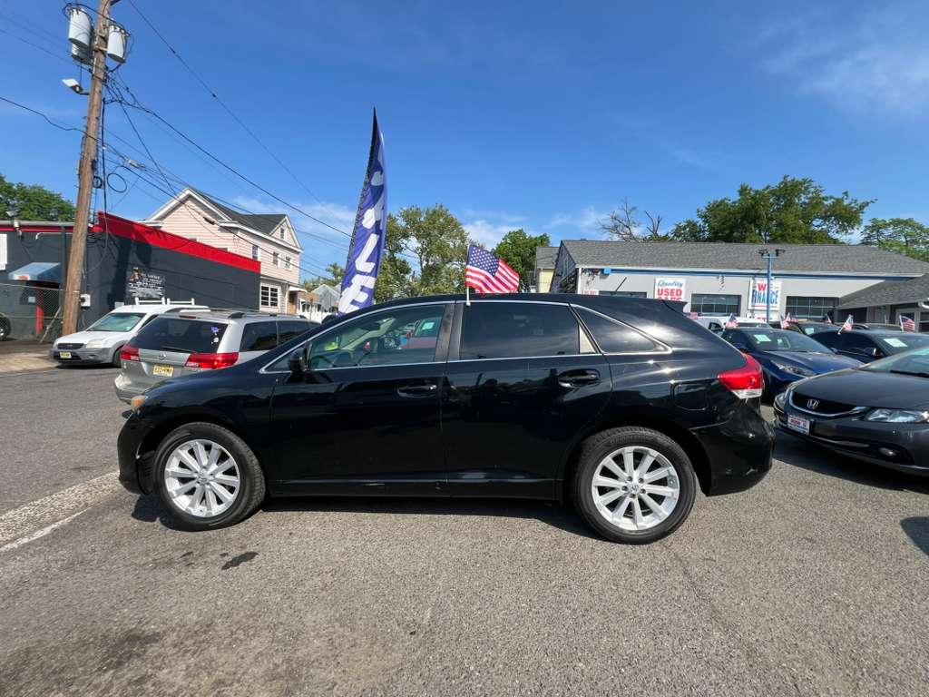 Toyota Venza 4D SUV AWD 2010