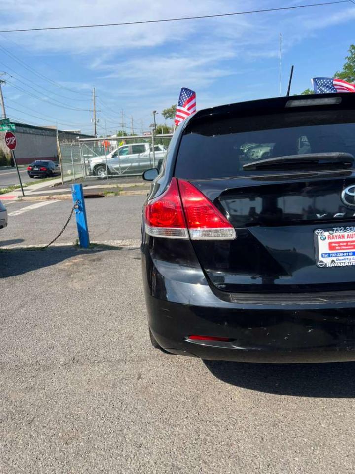 Toyota Venza 4D SUV AWD 2010