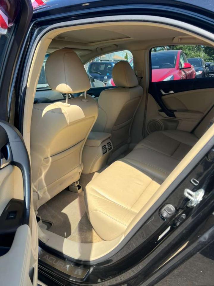 Acura TSX 5-speed AT 2012