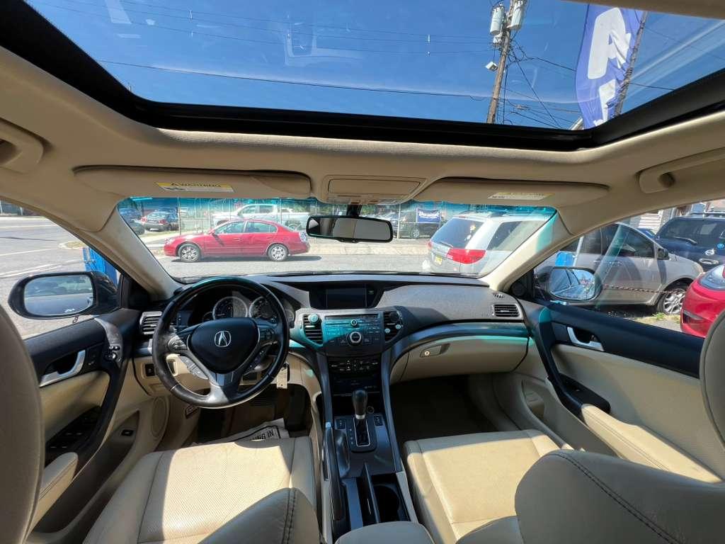 Acura TSX 5-speed AT 2012