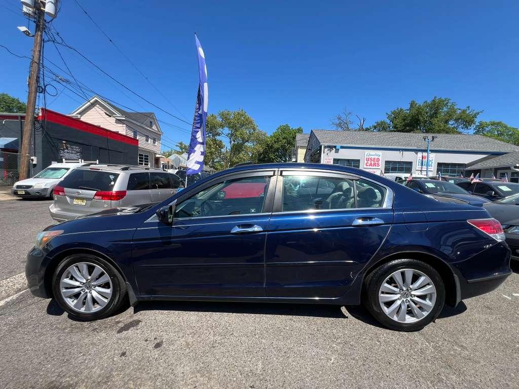 Honda Accord EX-L V-6 Sedan AT 2011