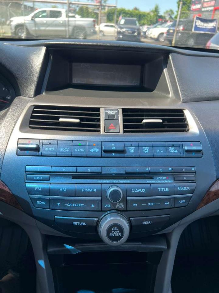 Honda Accord EX-L V-6 Sedan AT 2011