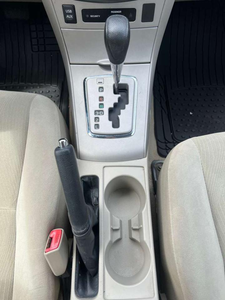 Toyota Corolla LE 2012