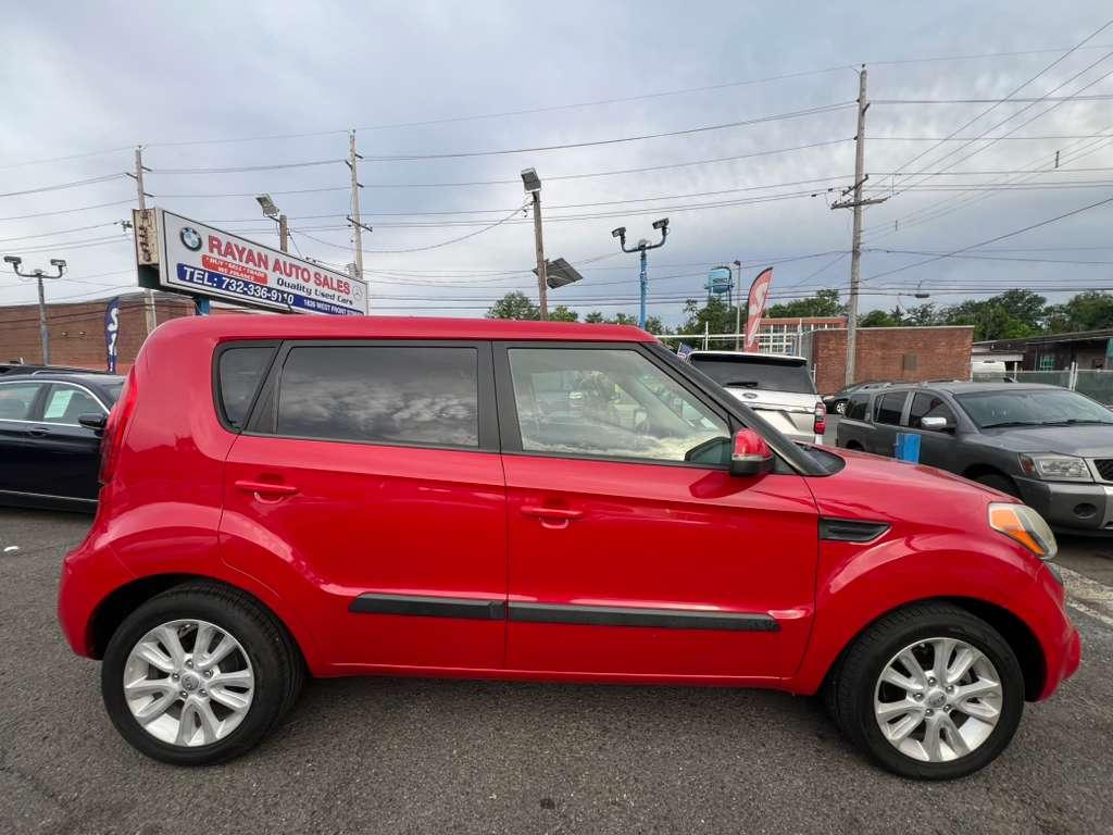 Kia Soul + 2012