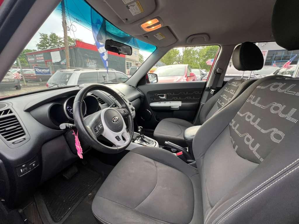 Kia Soul + 2012