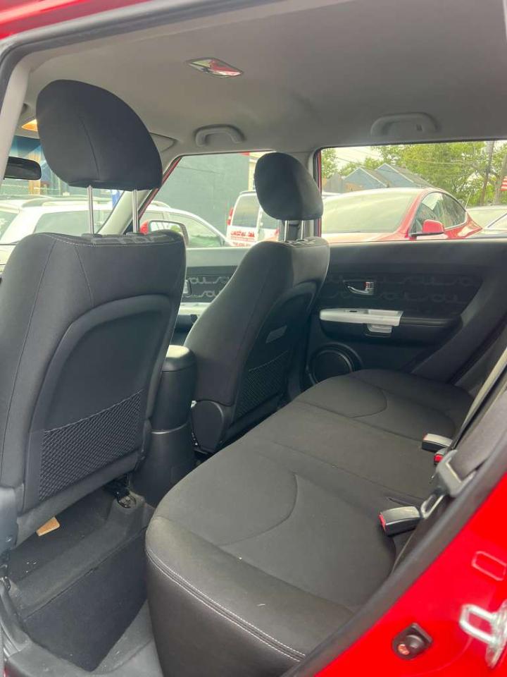 Kia Soul + 2012