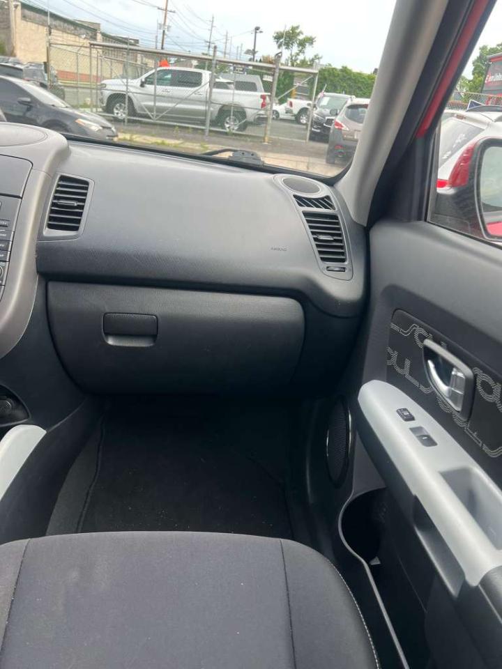 Kia Soul + 2012