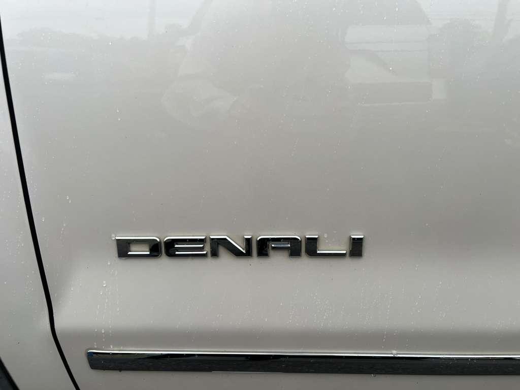 GMC Sierra 1500 Denali Crew Cab 2015