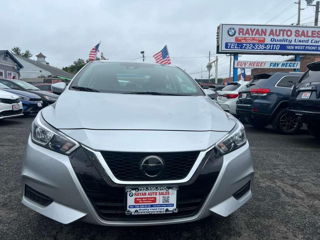 Nissan Versa SV 2021