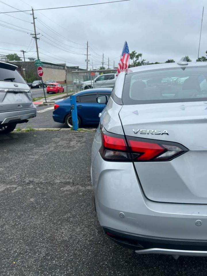 Nissan Versa SV 2021
