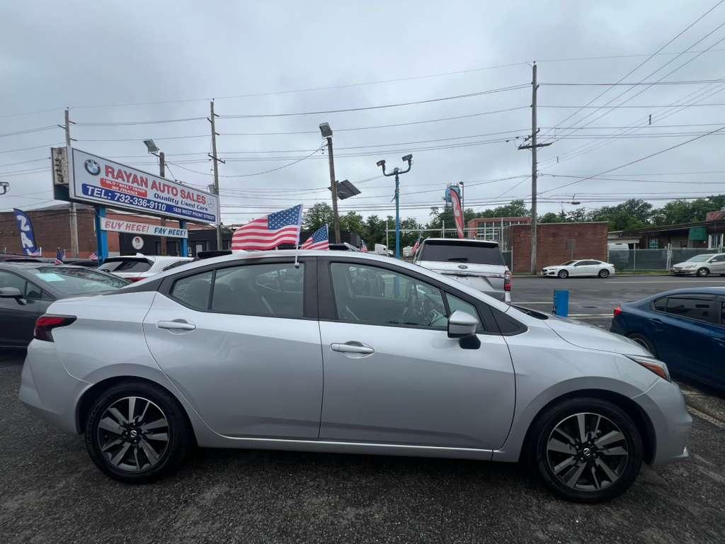 Nissan Versa SV 2021