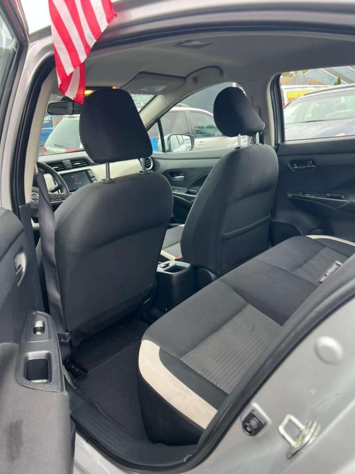 Nissan Versa SV 2021