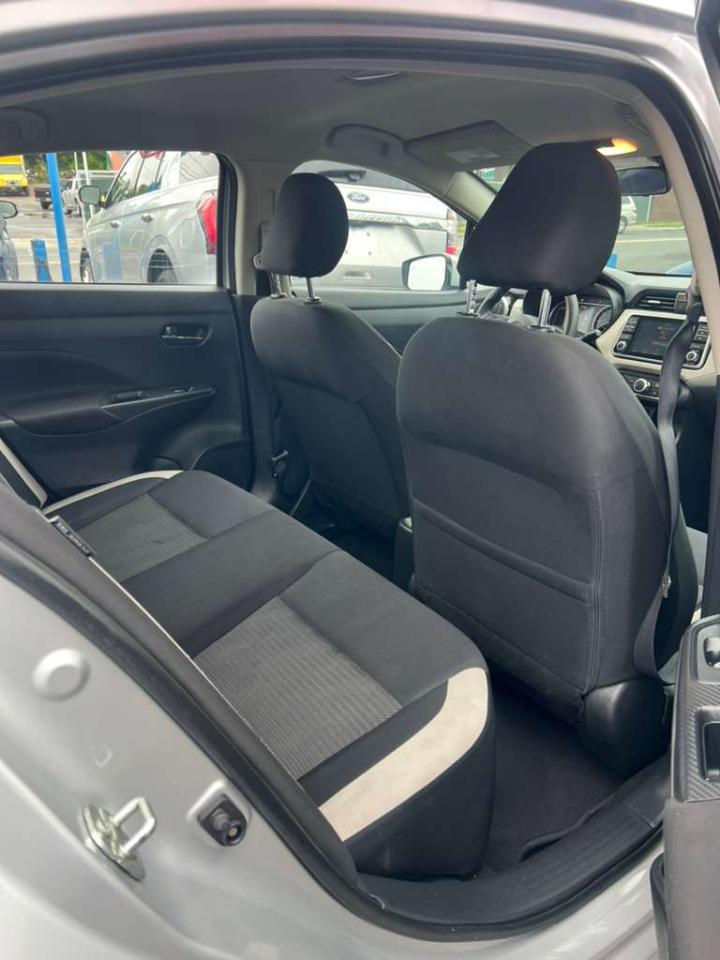 Nissan Versa SV 2021