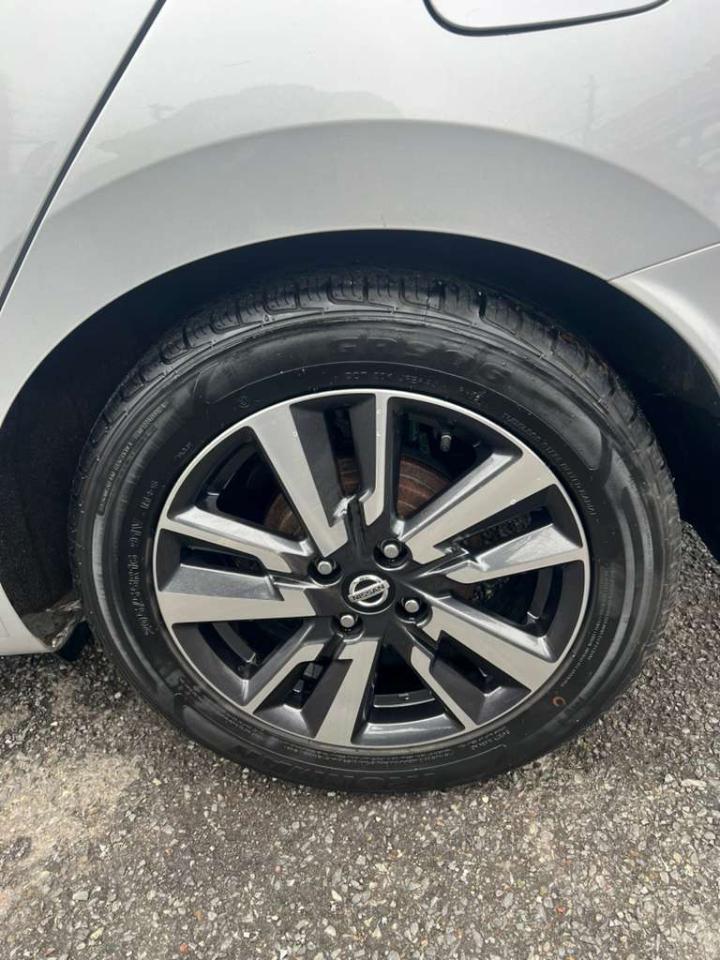 Nissan Versa SV 2021