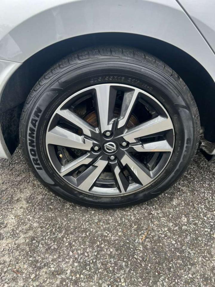 Nissan Versa SV 2021