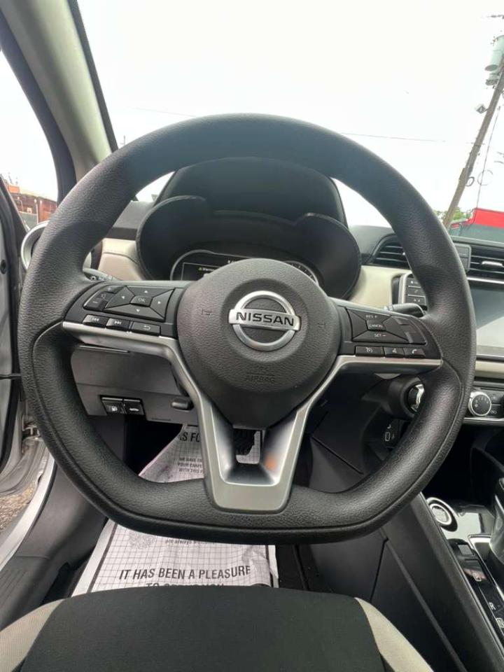 Nissan Versa SV 2021