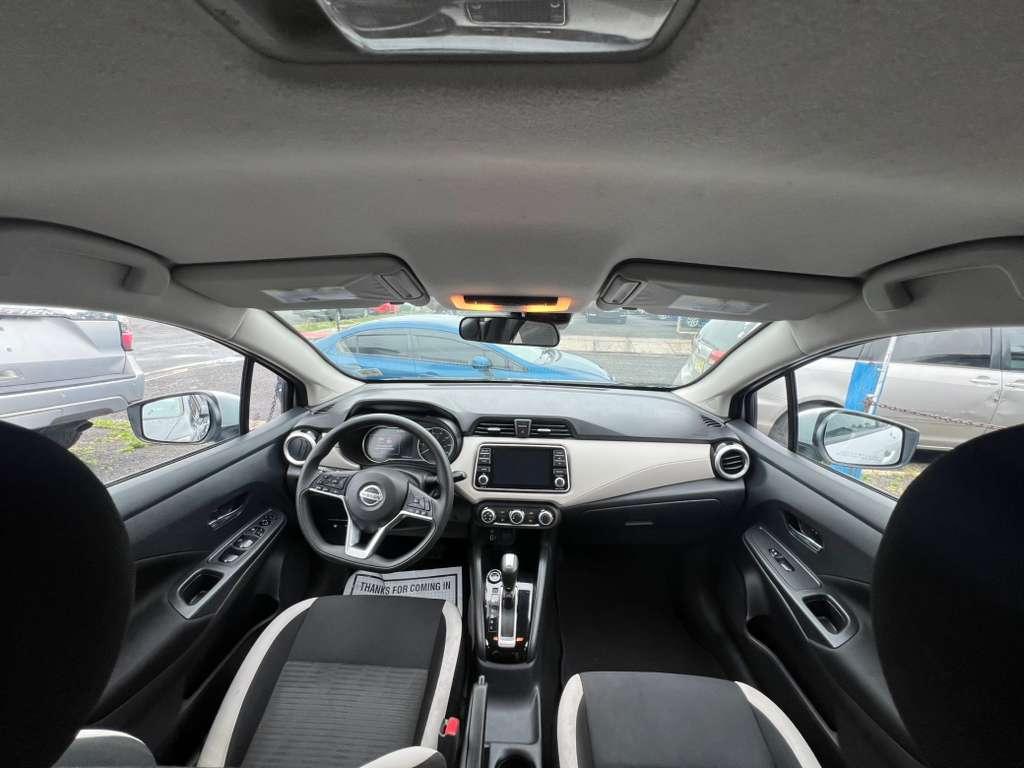 Nissan Versa SV 2021