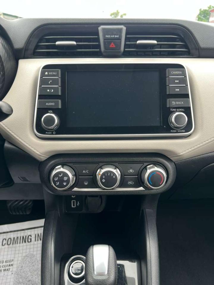 Nissan Versa SV 2021