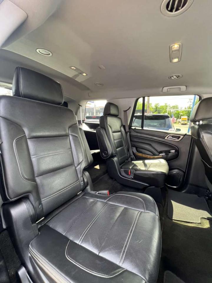 GMC Yukon Denali 4WD 2017