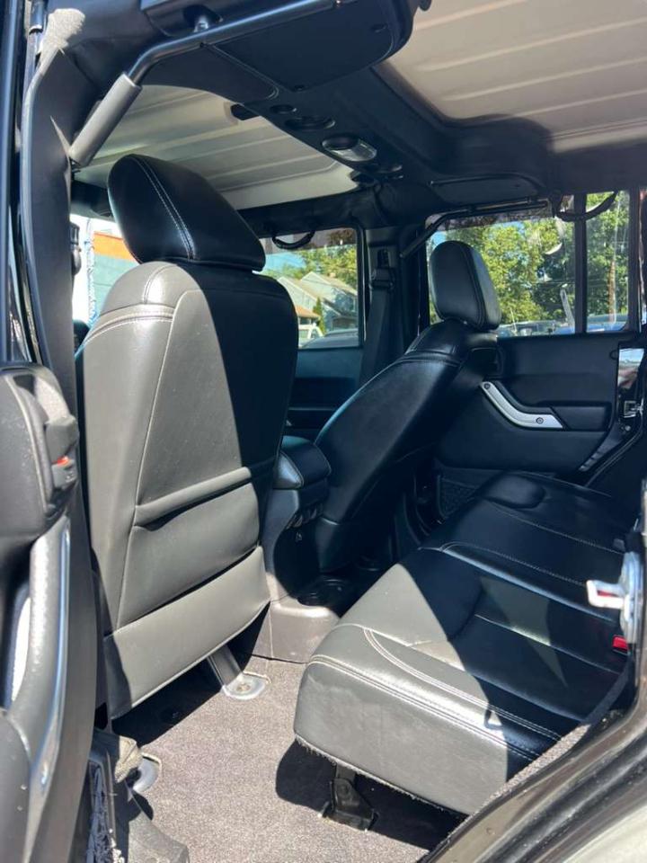 Jeep Wrangler Unlimited Rubicon 4WD 2015