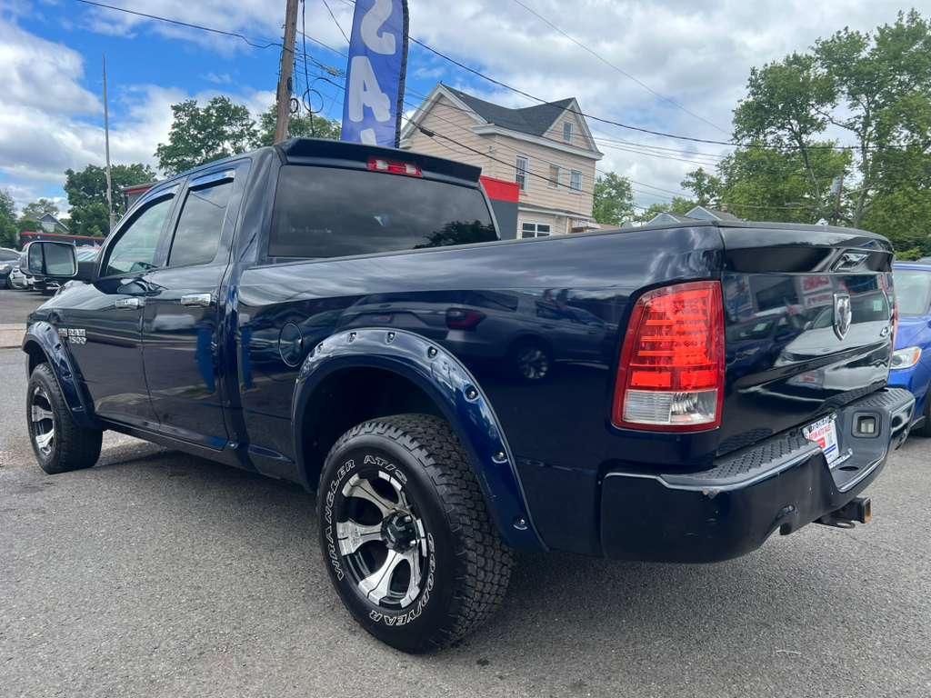 RAM 1500 Express 4x4 Quad Cab 6'4" Box 2013