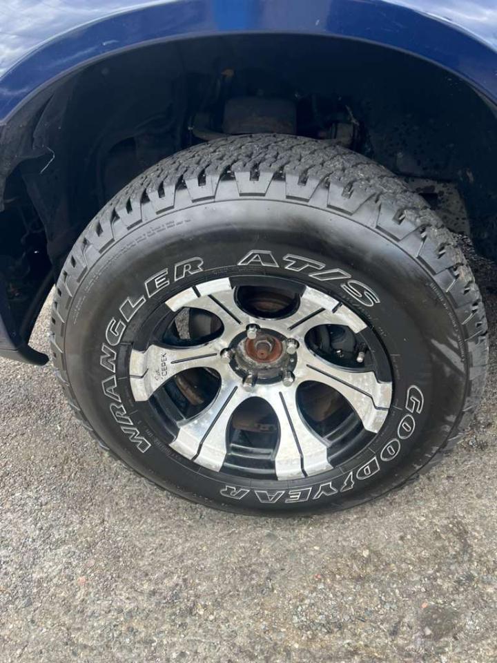 RAM 1500 Express 4x4 Quad Cab 6'4" Box 2013