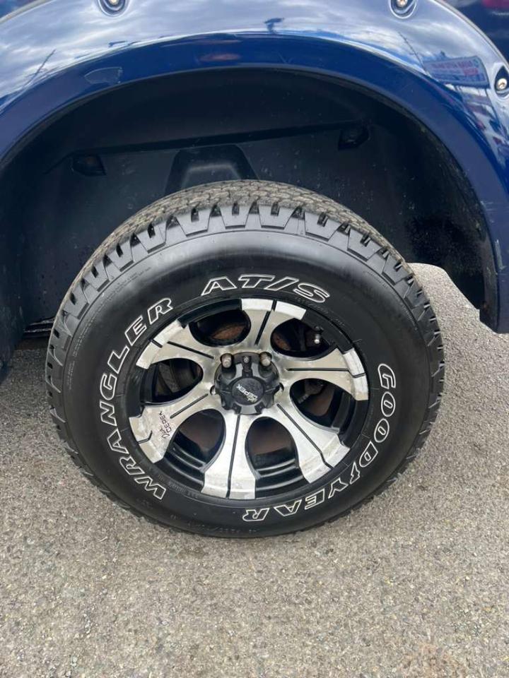 RAM 1500 Express 4x4 Quad Cab 6'4" Box 2013