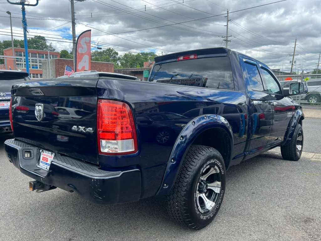 RAM 1500 Express 4x4 Quad Cab 6'4" Box 2013