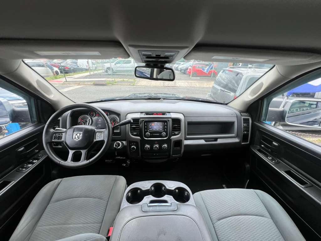 RAM 1500 Express 4x4 Quad Cab 6'4" Box 2013
