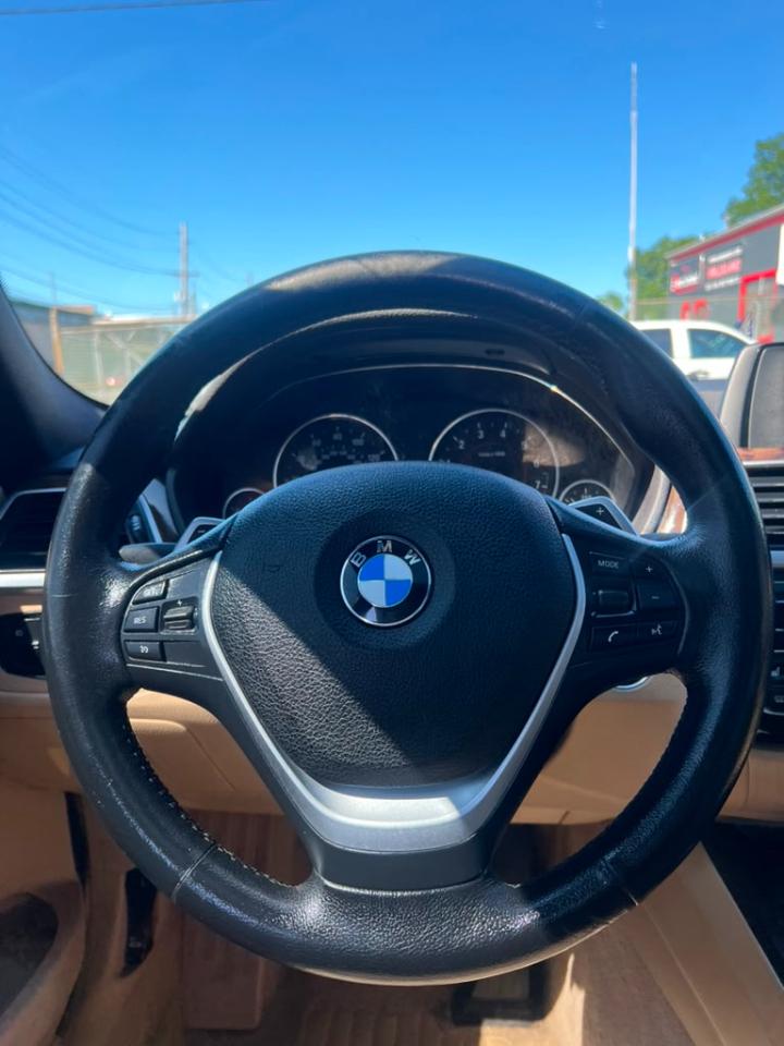 BMW 3-Series 328i xDrive Sedan 2016