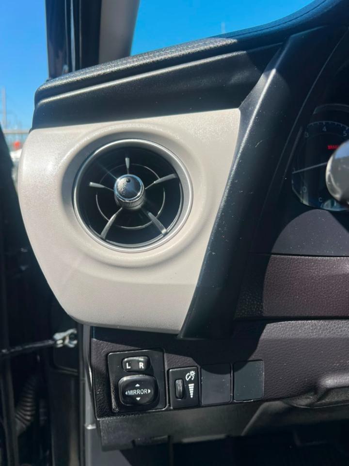 Toyota Corolla LE 2019