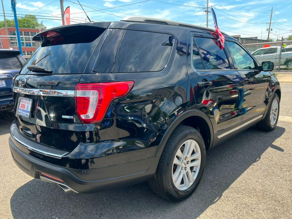 Ford Explorer XLT 4WD 2018