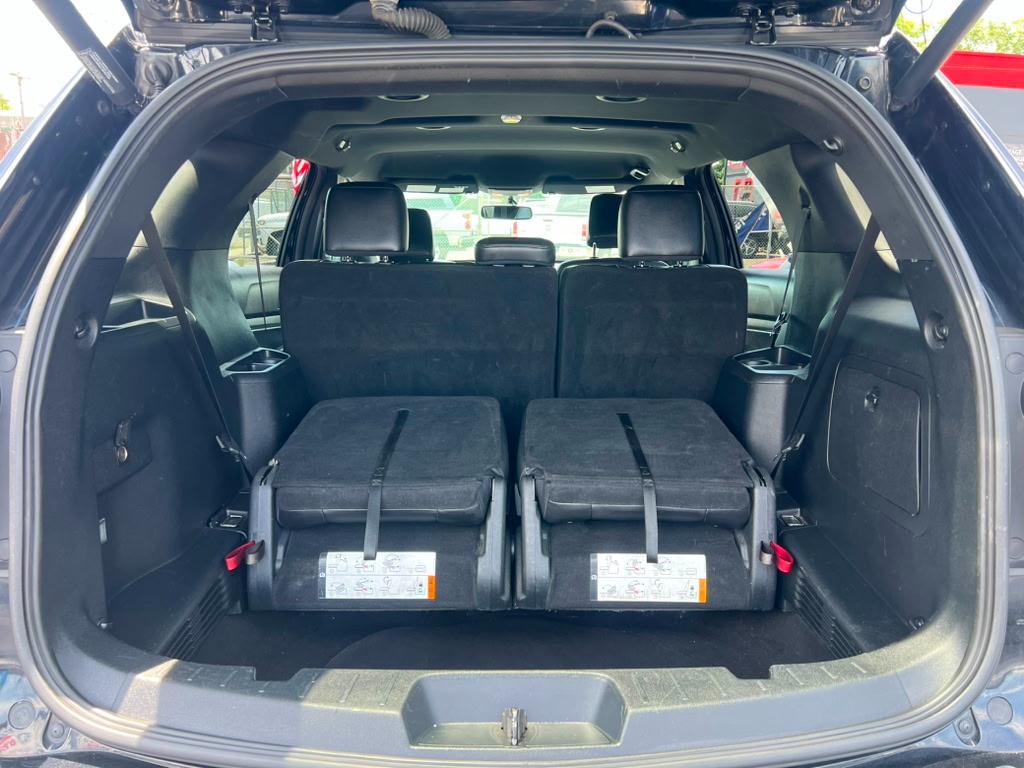 Ford Explorer XLT 4WD 2018