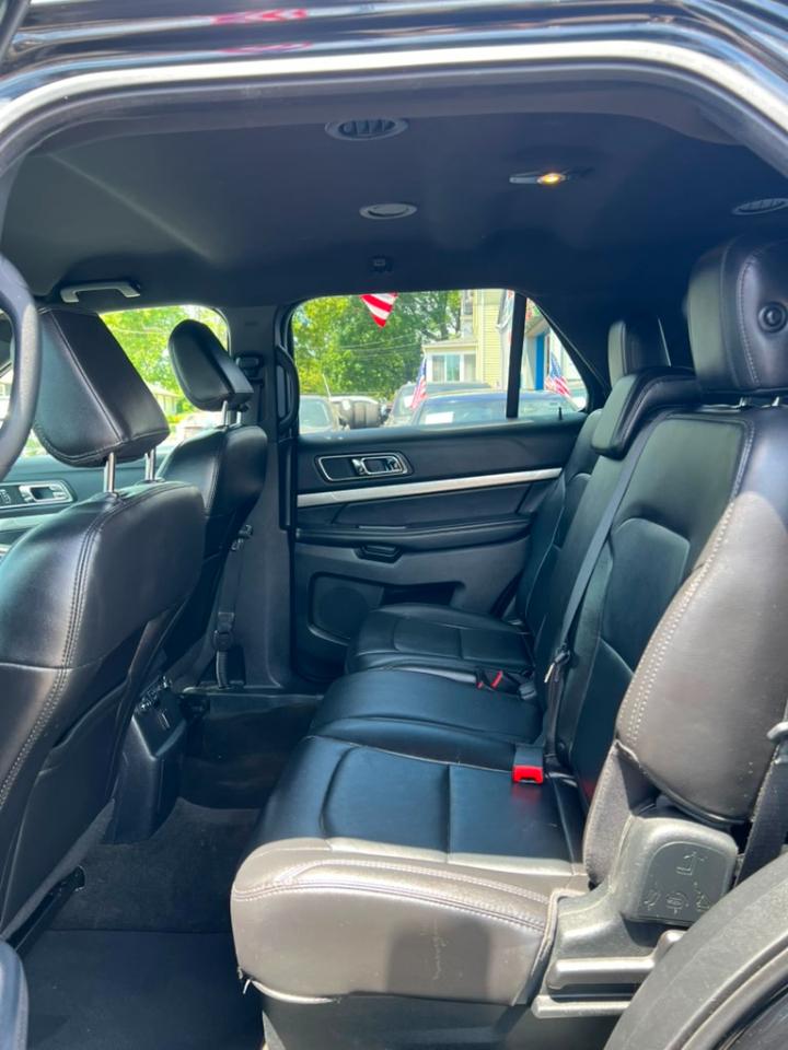 Ford Explorer XLT 4WD 2018