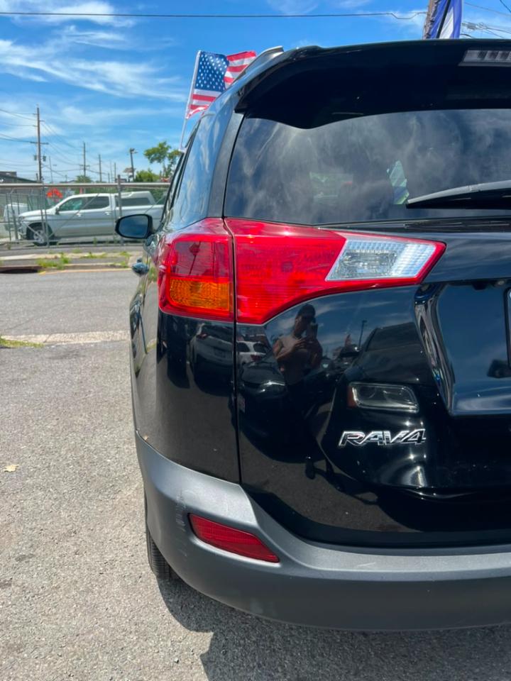 Toyota RAV4 LE AWD 2013