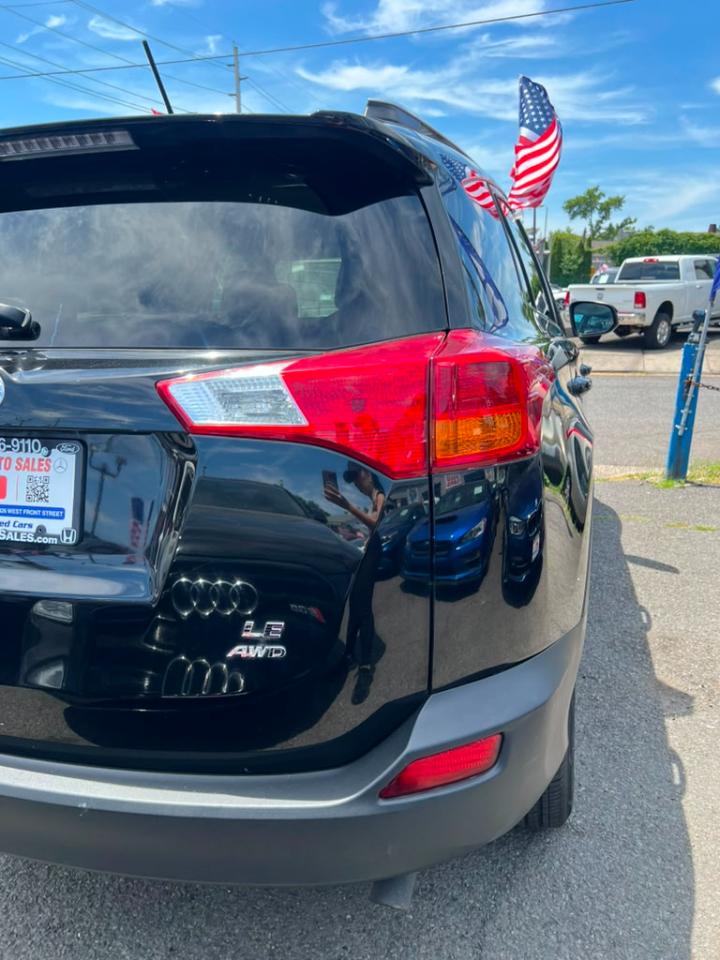 Toyota RAV4 LE AWD 2013