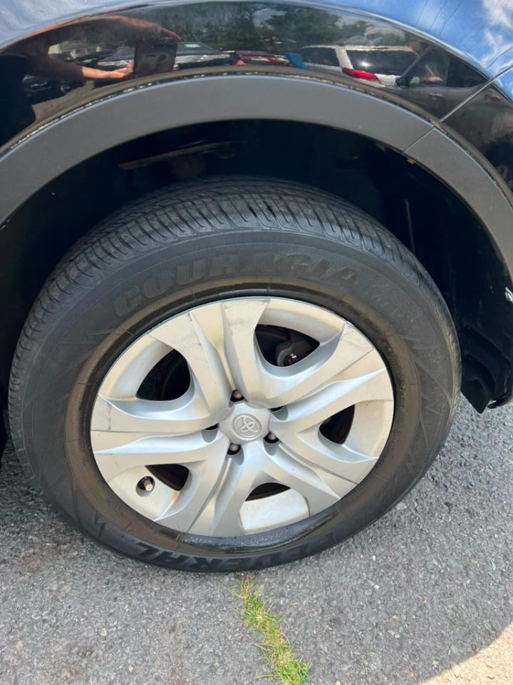 Toyota RAV4 LE AWD 2013