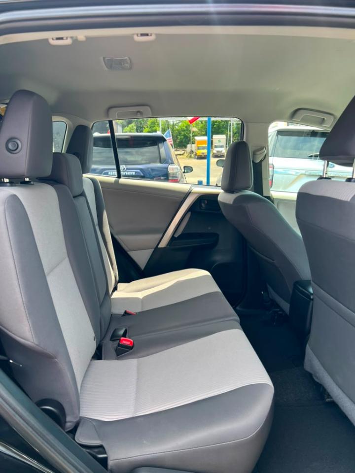 Toyota RAV4 LE AWD 2013