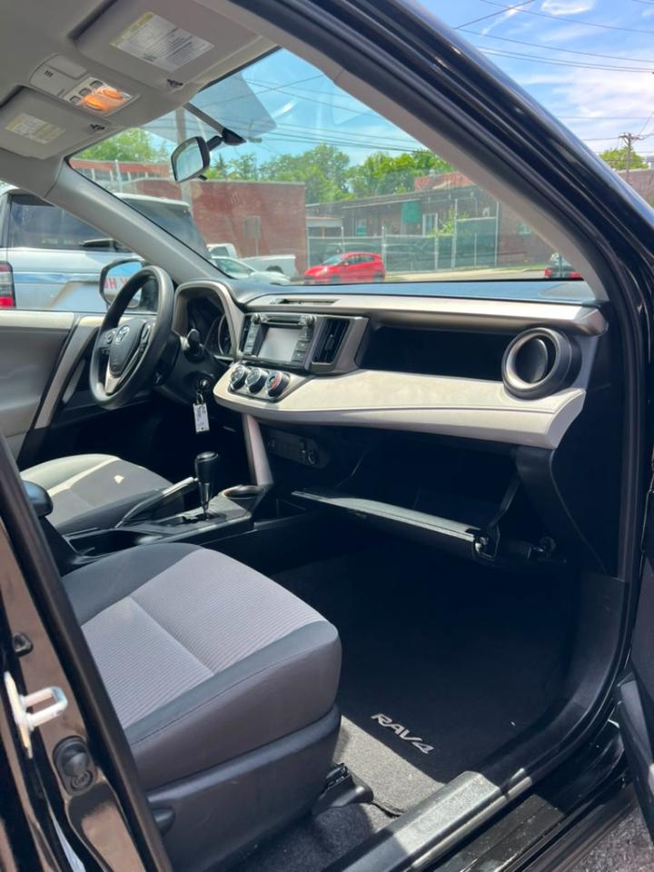 Toyota RAV4 LE AWD 2013