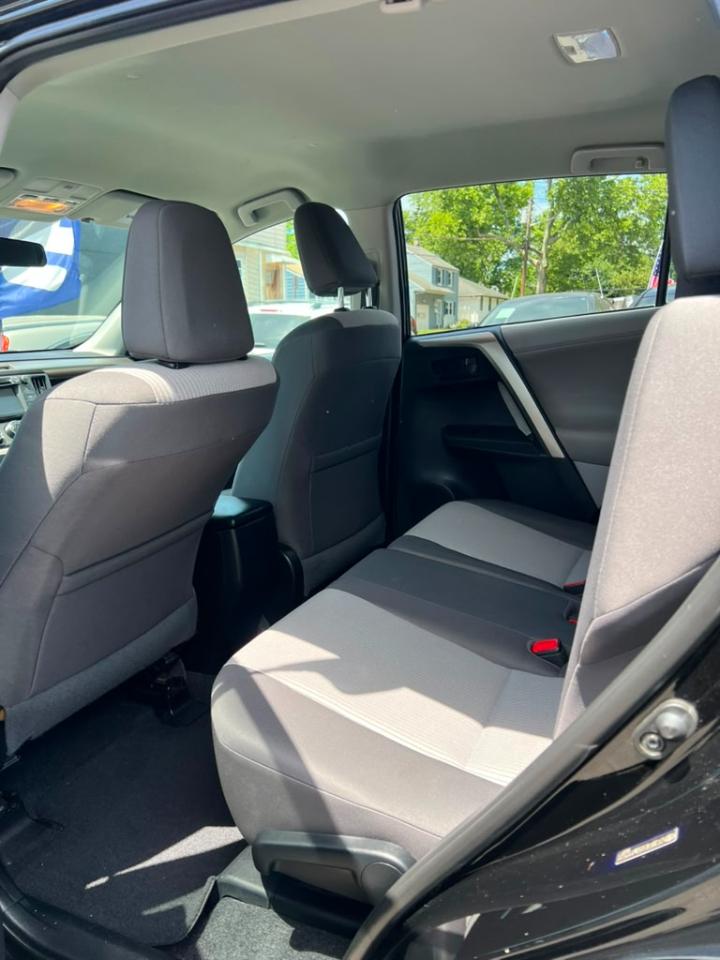 Toyota RAV4 LE AWD 2013