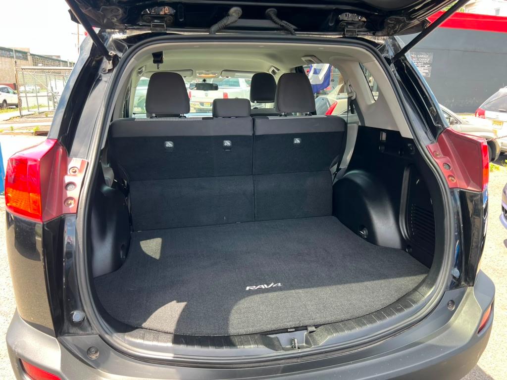 Toyota RAV4 LE AWD 2013