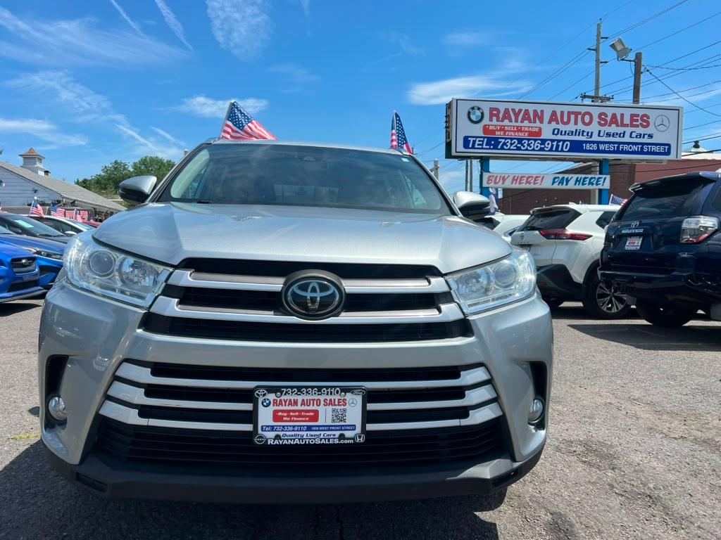 Toyota Highlander XLE AWD V6 2019