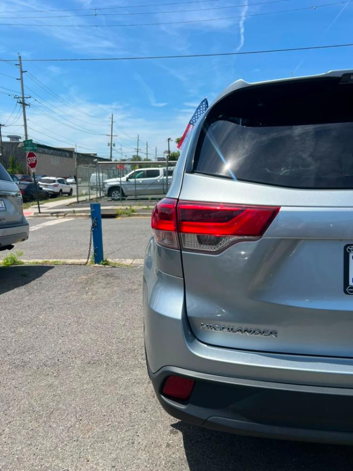 Toyota Highlander XLE AWD V6 2019