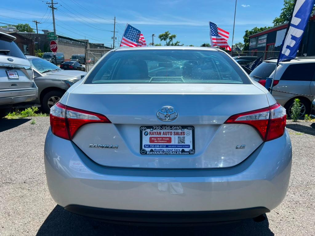 Toyota Corolla LE 2015