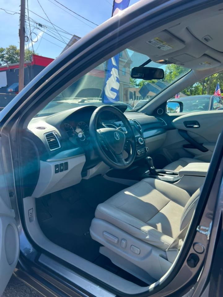 Acura RDX 4WD 4dr Tech Pkg 2017
